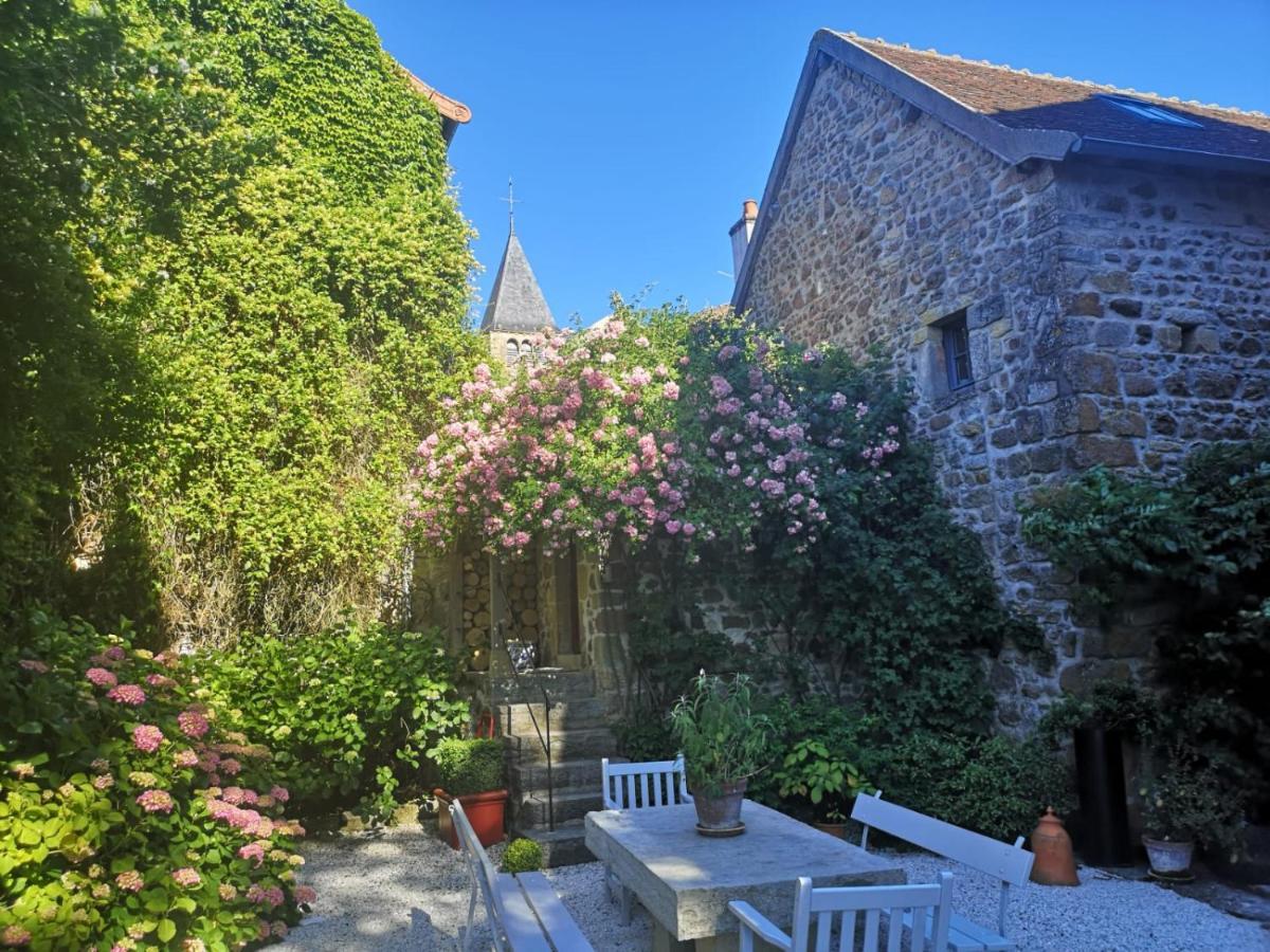 Maison D'Hotes - Les Tillets Bois-Sainte-Marie Bilik gambar